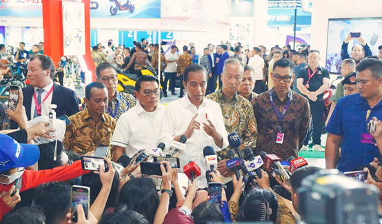 印尼总统佐科·维多多亲临Asiabike Jakarta 2024国际自行车展现场(images 3)
