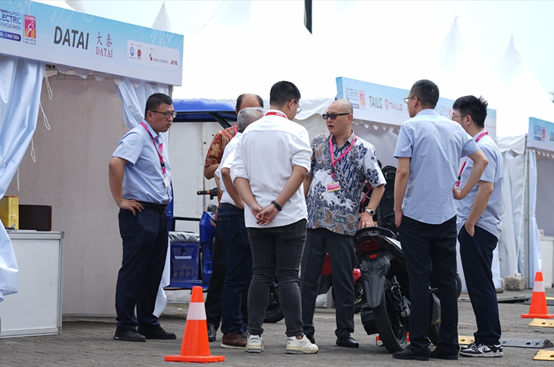 印尼总统佐科·维多多亲临Asiabike Jakarta 2024国际自行车展现场(images 8)
